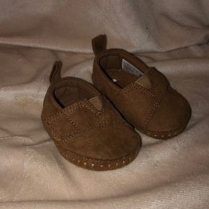 Toms baby shoes